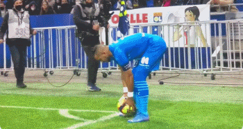 LCK有意实行工资帽，但却遭一豪门强烈反对