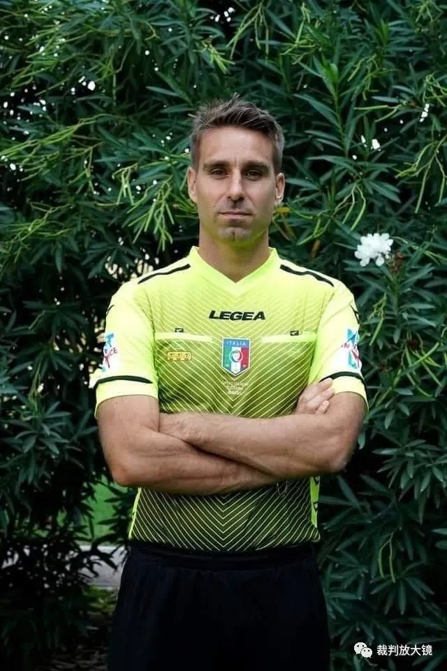 官方： Karmine Corp 确定了LEC 2026赛季的阵容